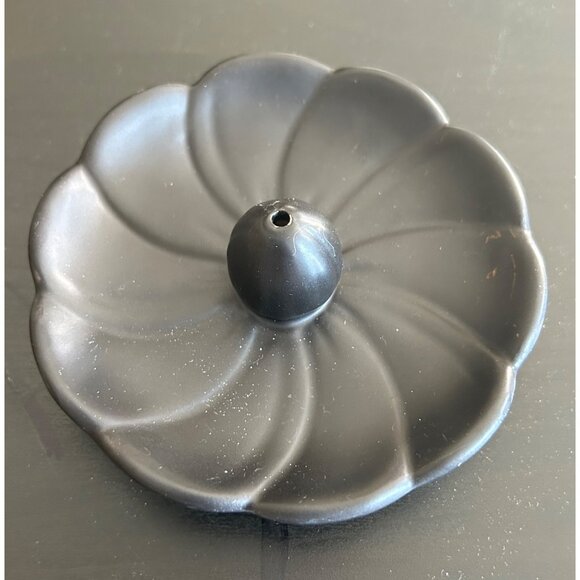 Black Ceramic Incense  or Jewelry Holder With Petal Design Kitchen Sink Decor - Picture 6 of 7